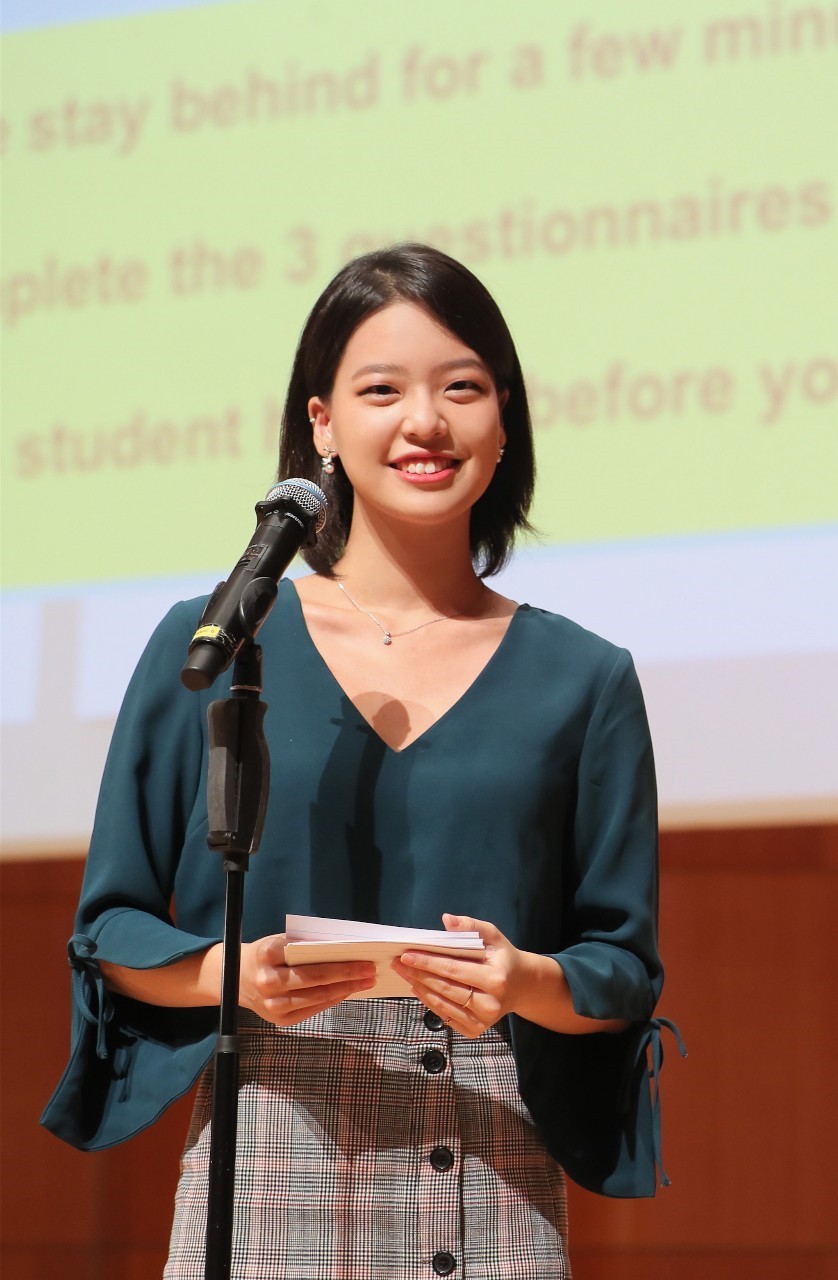 Photo of Kim Gyungjoo on the stage